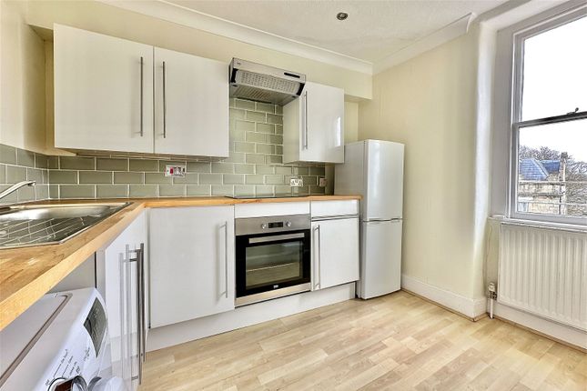 Flat for sale in Belvedere, Bath