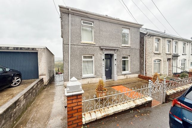 3-bed detached on 42 Fforest Road, Swansea, £247,000