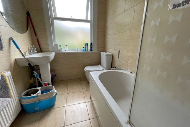 42a (Dummy Dummy), Bulwer Road, Leytonstone photo 5