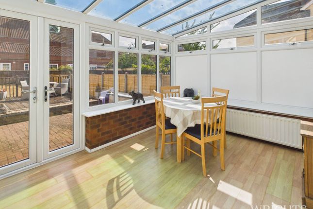 6, Clarkes Road, Hatfield photo 4