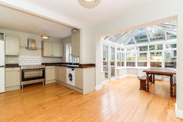 Thumbnail Property to rent in Primrose Hill, Kings Langley
