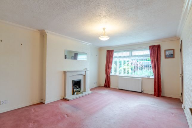 3, Egremont Gardens, Barrow-in-Furness photo 2