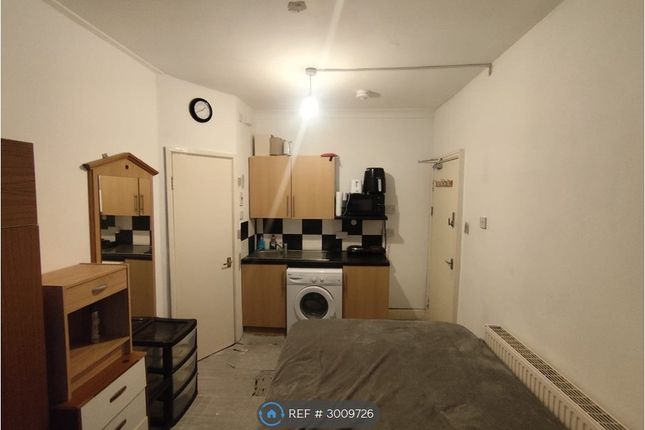Wesley St, Wakefield photo 2
