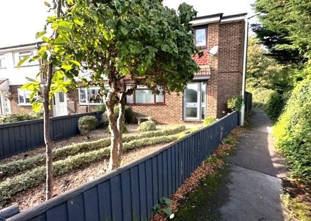 End terrace house for sale in Sycamore Close, Biggleswade