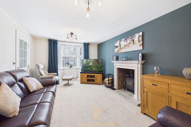 46 Jubilee Way, Hinckley photo 3