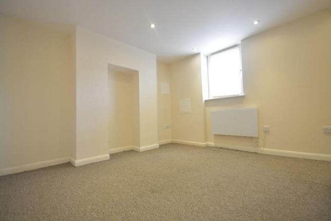 Flat to rent in Brewer Street, Maidstone, Kent