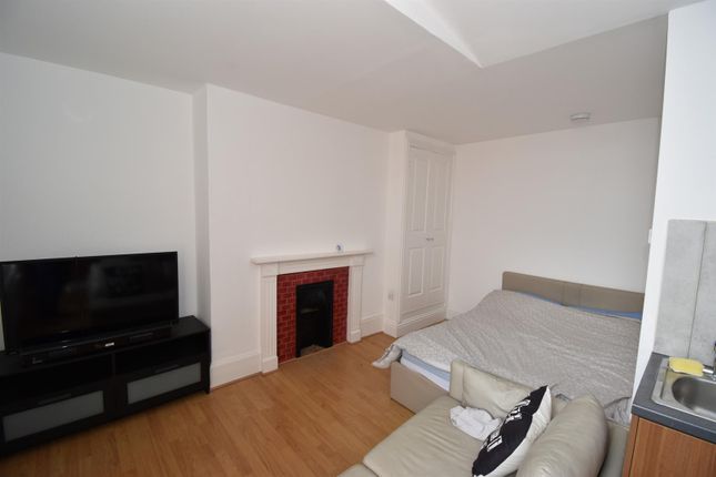 Flat 5, 80 Emscote Road, Warwick photo 4