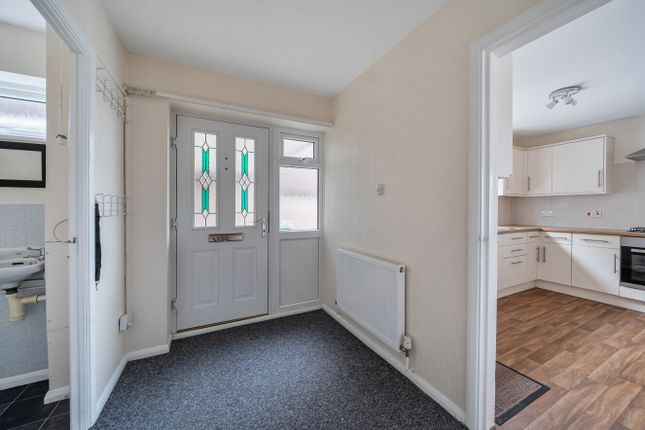 31, Rookswood, Hampshire photo 3