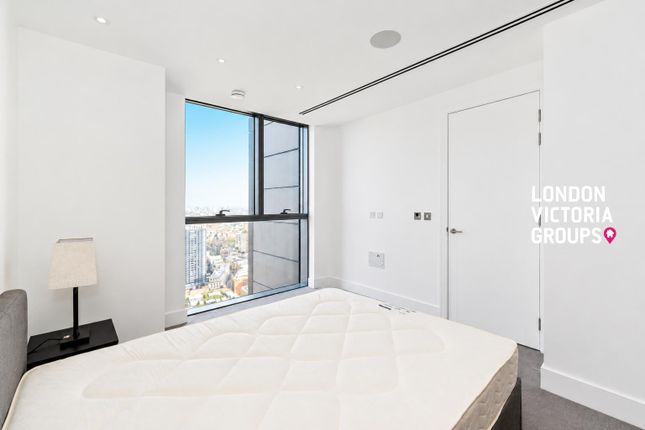 Apartment, 269, Carrara Tower, 1 Bollinder Place, London photo 4