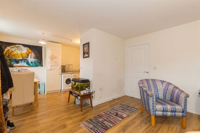 Flat for sale in Neptune Court, Higher Bartle, Preston