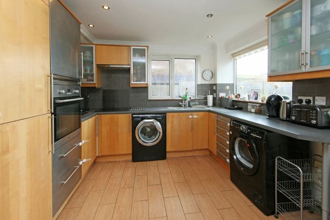 40, Randlay Fields, Telford photo 4