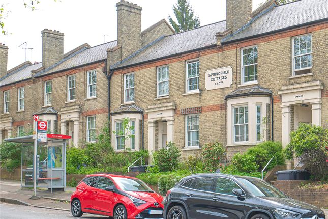 Flat for sale in North Hill, Highgate, London