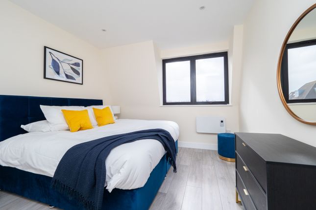 Flat for sale in Ewell Road, Cheam, Sutton