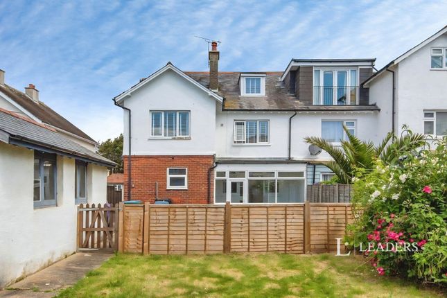725, Room 4, 9, Stocker Road, West Sussex photo 2