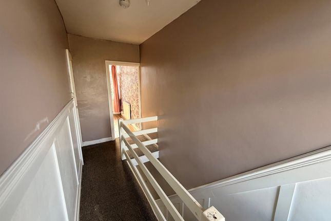 3, Cliff Terrace, Pontypridd photo 3