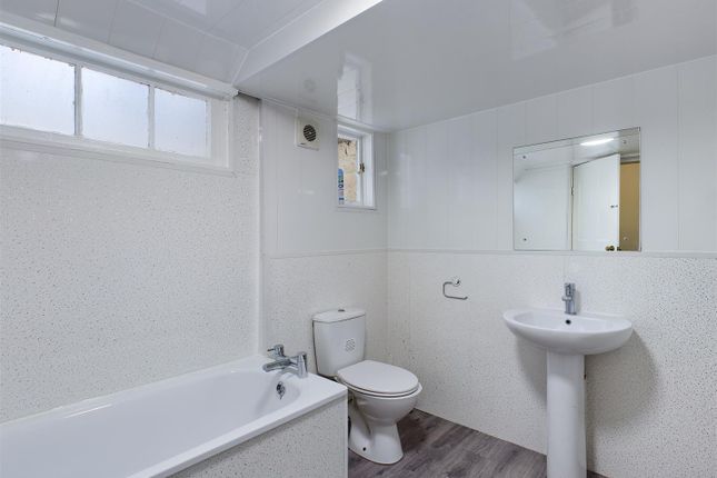 Terraced house to rent in Charles Street, Brighton