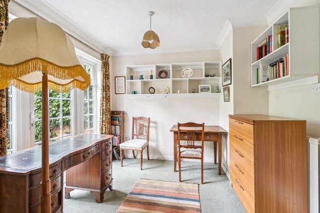 4, Mansard Close, Pinner photo 4
