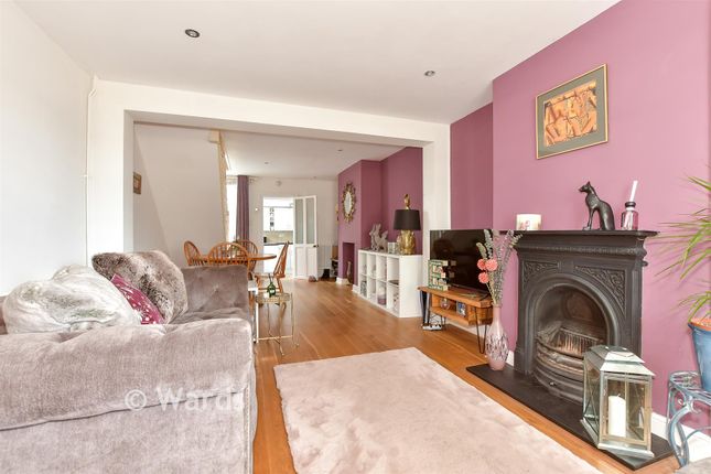 2-bed terraced on 5, Front Brents, Faversham, £290,000