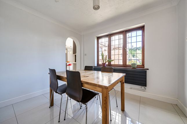 4A,, Parkside Road, Hertfordshire photo 4