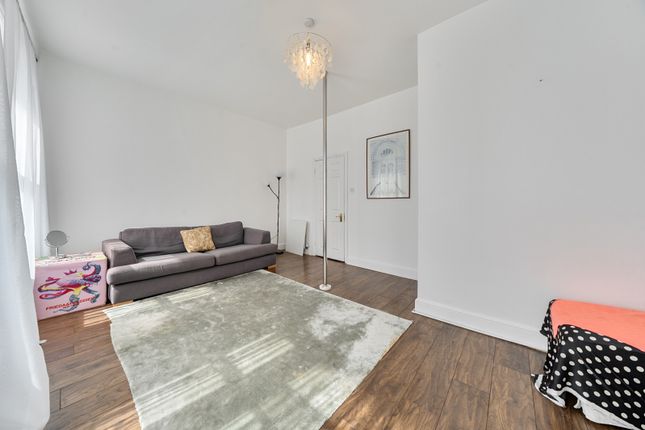 Flat 3, 160, Coldharbour Lane, London photo 4