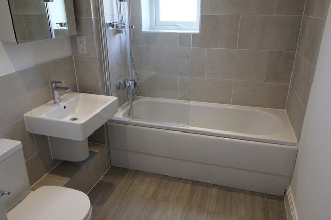 6 Langford House, Carey Lane, Waterlooville photo 3