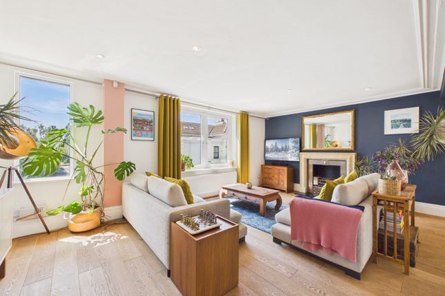 31, Radnor Cliff, Kent photo 2
