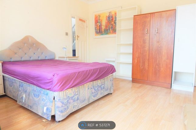 Thumbnail Room to rent in Beaford Grove, London
