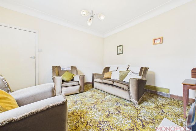 24 Chapel Street, Wrexham photo 3