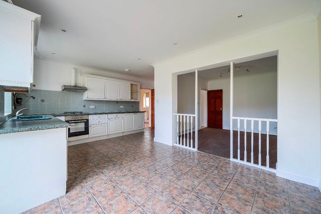 50 Tavistock Road, Edgware photo 4