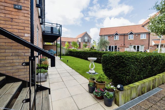 Property for sale in The Quays, Burton Waters, Lincoln
