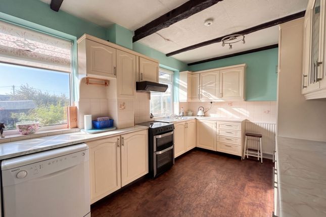 18 Mesne Lea Road, Manchester photo 4