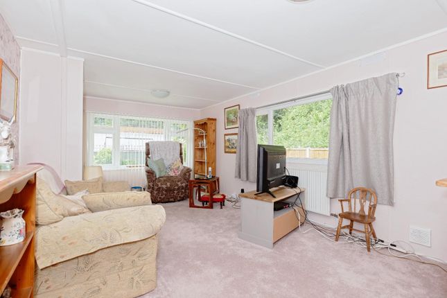 24, Mount Park, Bostal Road, Steyning photo 3