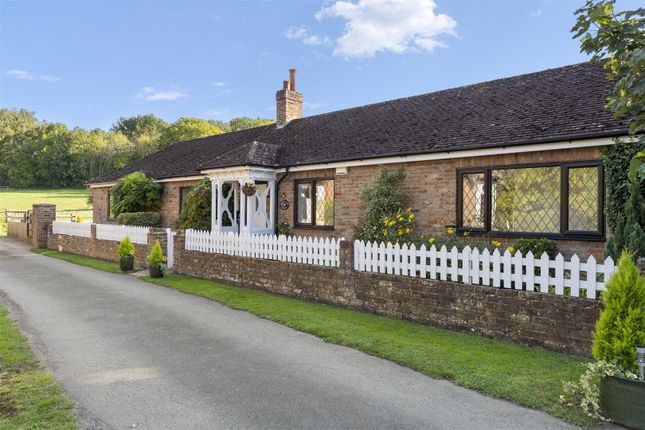 Brooklands Lodge, Oxford Road, Gerrards Cross photo 4