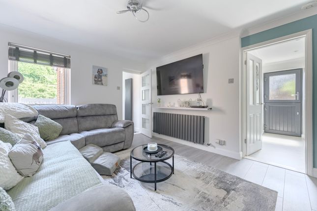 69 Newton Road, Stowmarket photo 2