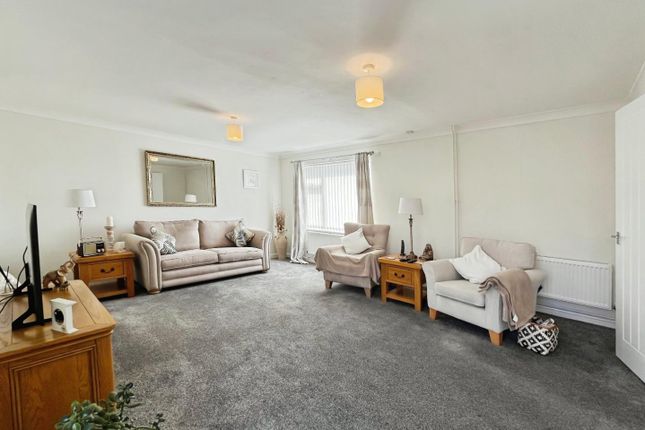 34, Queens Drive, Mildenhall photo 2