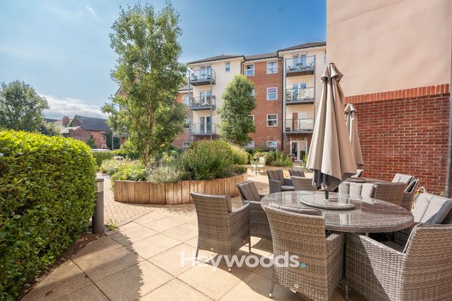Apt 24, Adlington House High Street, Newcastle photo 4