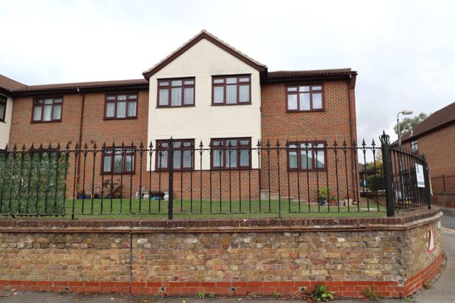 2-bed house on Down Hall Road, Rayleigh, £200,000