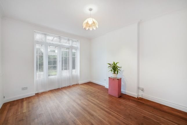 42 Northumberland Road, Harrow, Greater London photo 4