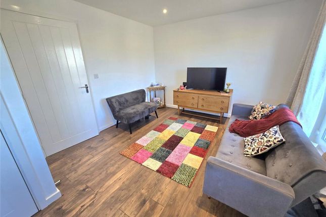 9, Coventry photo 3