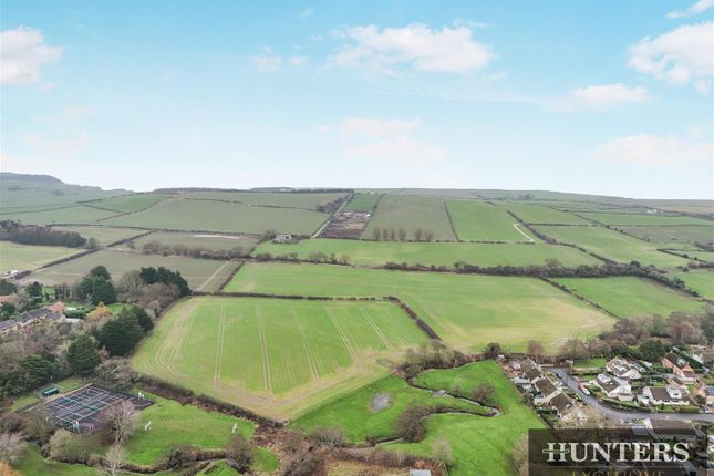 81, High Street, Scarborough photo 3