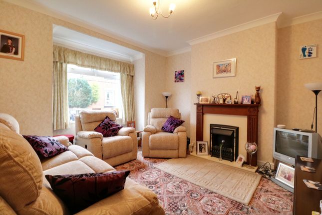3 The Square, Barrow-Upon-Humber photo 5