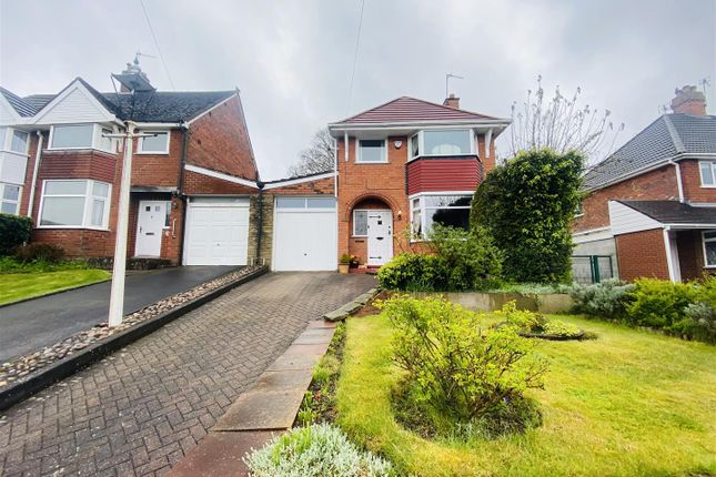 Thumbnail Detached house for sale in Compton Road, Halesowen