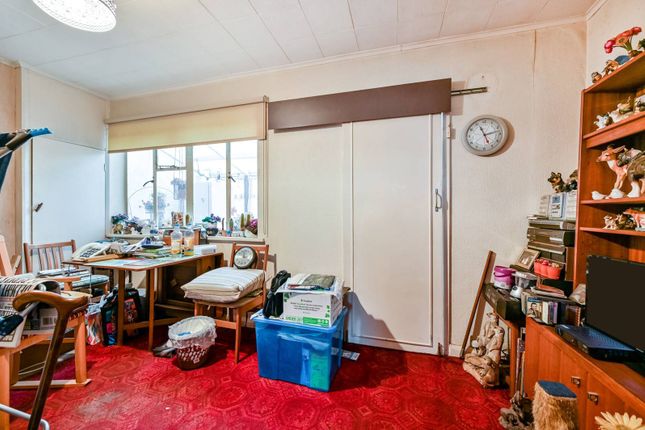 3-bed other on Lisbon Avenue, Twickenham, £560,000