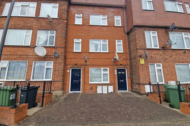 Honeypot Lane, Everton Court, Ha7