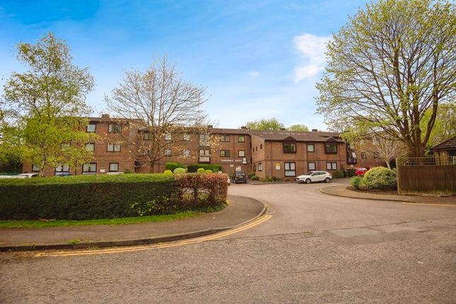 Flat for sale in Kingsdale Court (Chatham), Chatham