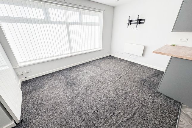 1-bed flat on 48, Monkdale Avenue, Blyth, £39,950