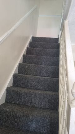 29, Tenterden Road, Dagenham photo 5