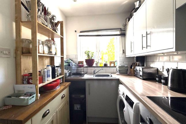 27, Friesian Way, Ashford photo 3