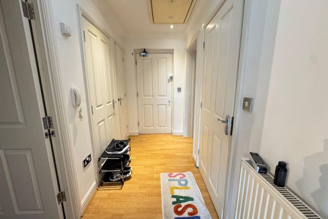 Hallway.Jpeg