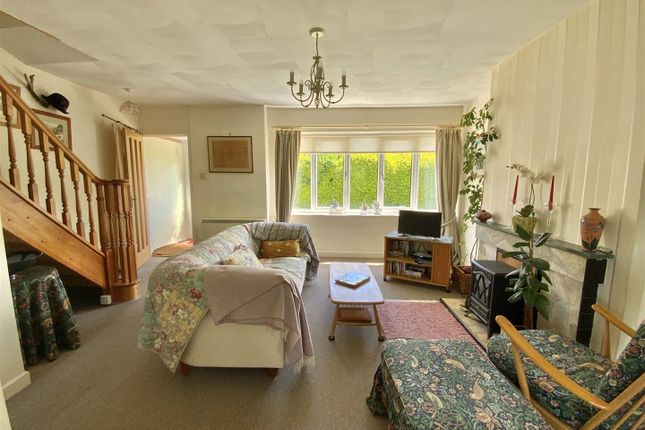 34, Goran Avenue, Stony Stratford photo 2